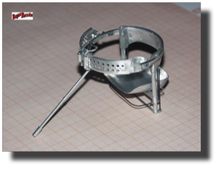 Vought OS2U Kingfisher. Machine gun ring mount. Scratch built in metal by Rojas Bazán. 1:15 scale.